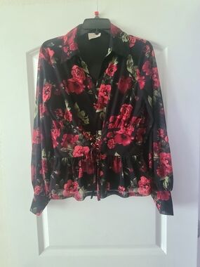 Black Floral Lace-Up Peplum Blouse - Red Rose Print